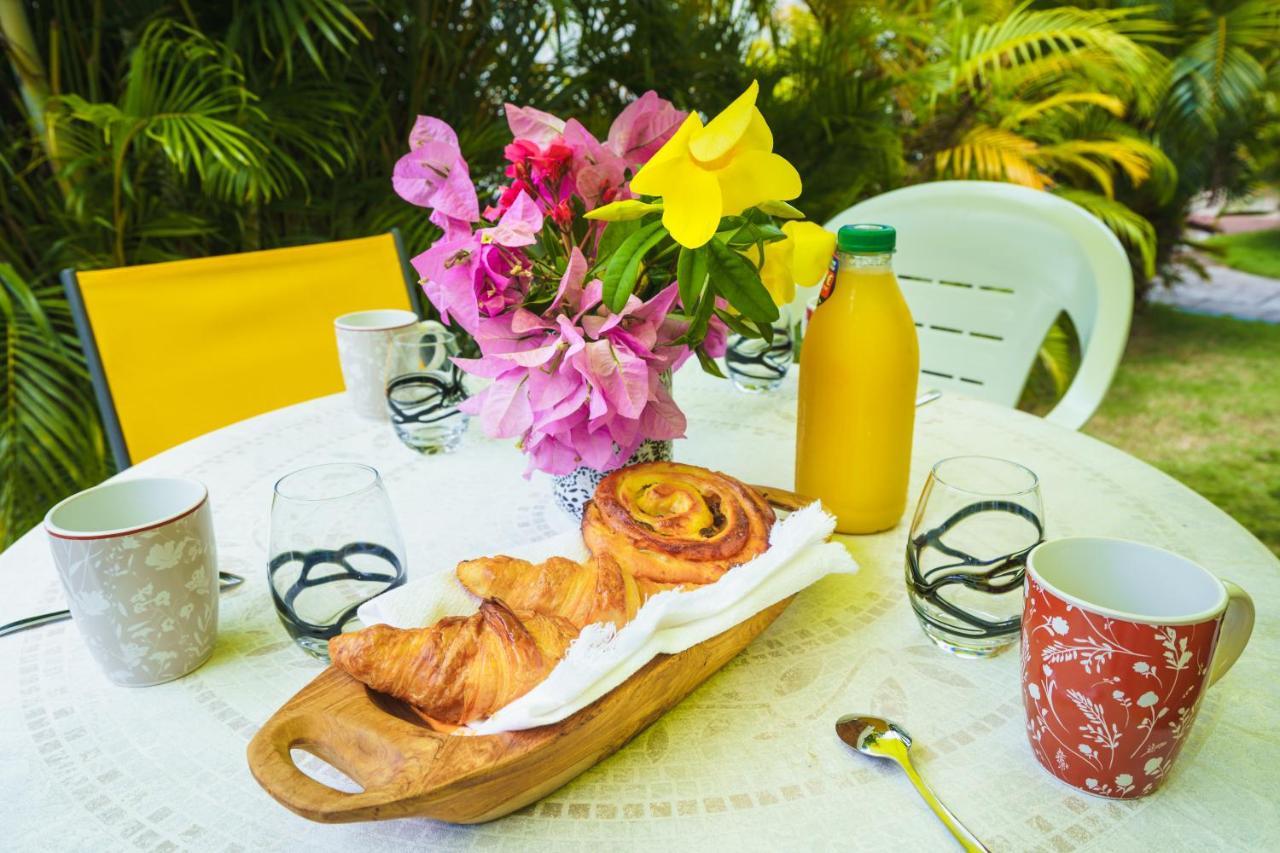 Oasis De Detente - Appartement Le Colibri Blanc Saint-Francois  Bagian luar foto
